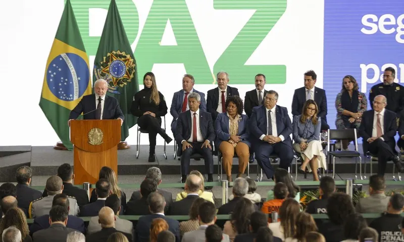Imagem ilustrativa da imagem GOVERNO FEDERAL LANÇA O PROGRAMA DE AÇÃO NA SEGURANÇA