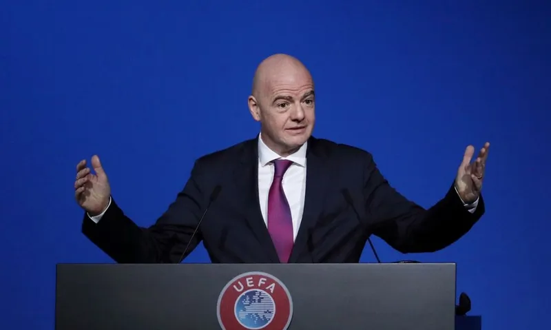 Infantino disse que a medida se deve à magnitude da próxima edição da Copa do Mundo