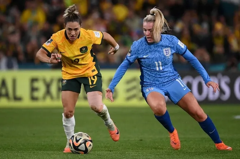 Inglaterra venceu a Austrália, por 3 a 1, pela Copa do Mundo Feminina, e se classificou para a grande final