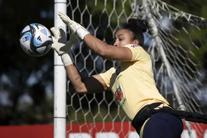 Seleção Brasileira fará um teste mais leve antes da Copa do Mundo, em jogo-treino contra a seleção chinesa