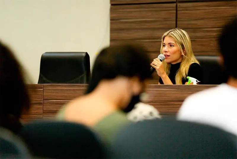Imagem ilustrativa da imagem MAGISTRADA DIZ QUE ACABAR COM VIOLÊNCIA DOMÉSTICA É URGENTE