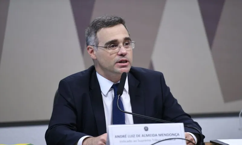 Imagem ilustrativa da imagem MENDONÇA DERRUBA SUSPENSÃO DE JUGAMENTO DO STF SOBRE IMPOSTOS