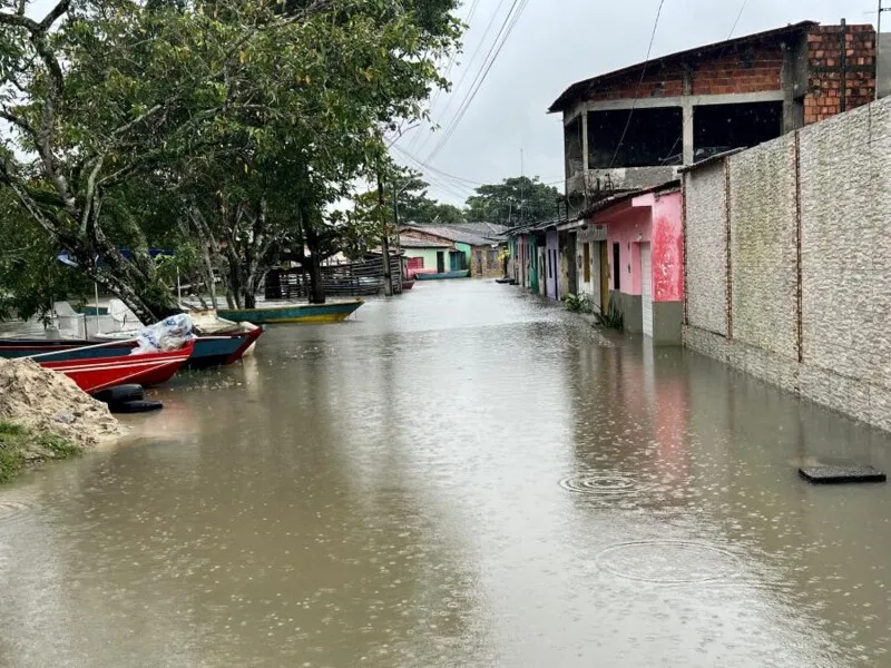 A cidade de Marechal Deodoro, no momento, é que mais sofre com o avanço destruidor das chuvas