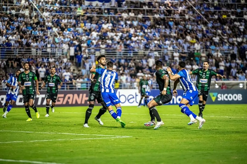 Azulão vem de derrota para o Operário, mas quer manter boa fase jogando no Trapichão
