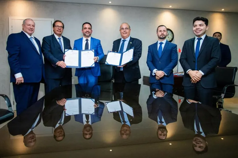Imagem ilustrativa da imagem PAULO ASSINA DECRETO QUE CRIA 2º JUIZADO DE VIOLÊNCIA DOMÉSTICA