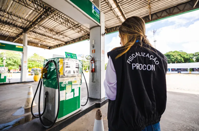 Imagem ilustrativa da imagem QUEDA NO PREÇO DA GASOLINA AINDA NÃO CHEGOU AOS POSTOS DE MACEIÓ