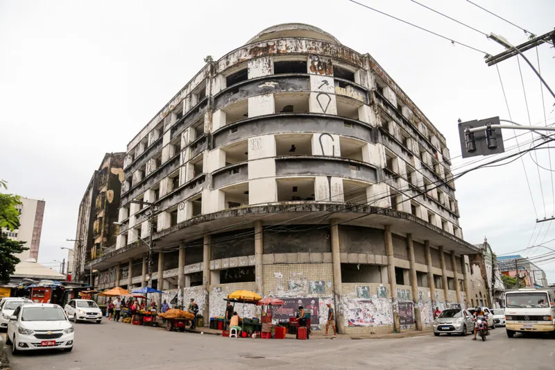 Um dos prédios adquiridos pelo município no Centro de Maceió abrigará órgãos da Prefeitura da capital alagoana
