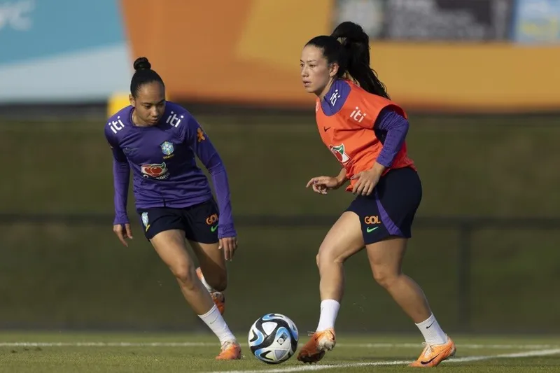 Treinamento da Seleção Brasileira, nessa quarta (26), foi iniciado com um coletivo em campo reduzido