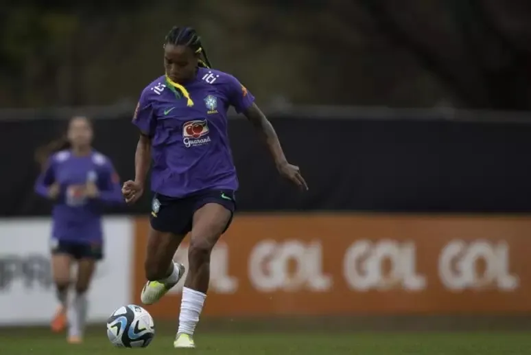 Alagoana Geyse foi testada na equipe titular do Brasil nessa segunda-feira (17)