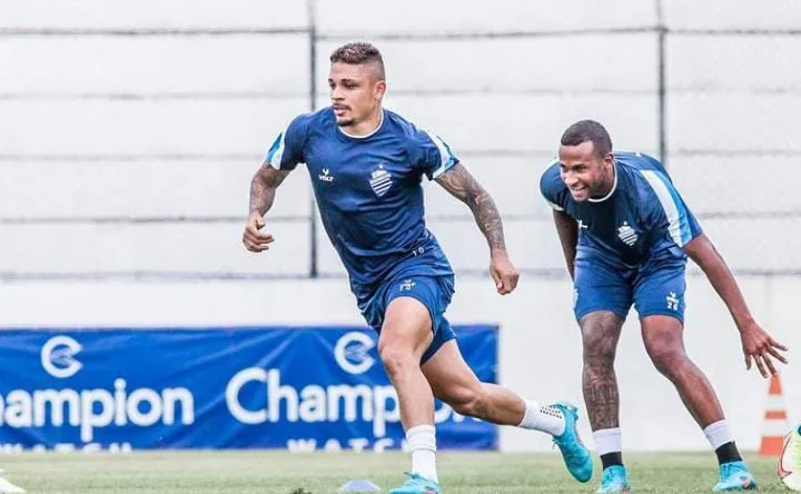 Sem jogos, time azulino vem tendo dias apenas para treinamentos, visando à Copa do Brasil, semana que vem