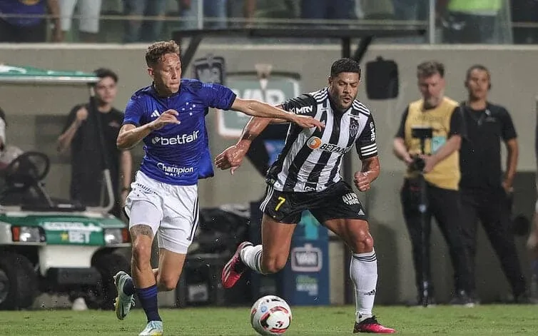 Cruzeiro e Atlético-MG fazem o clássico mineiro na 9ª rodada do Brasileirão, às 18h30 deste sábado (3)
