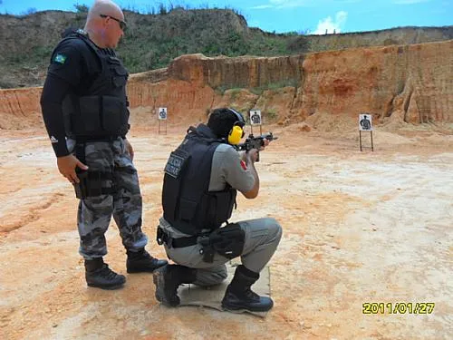 Imagem ilustrativa da imagem STF DERRUBA LEI QUE AUTORIZAVA ÓRGÃOS DE AL A VENDER ARMAS