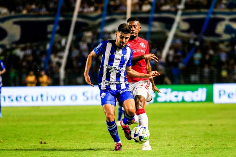 Gabriel Taliari está há um bom tempo sem conseguir atuar e tem chances reais de fazer sua primeira partida na Série C