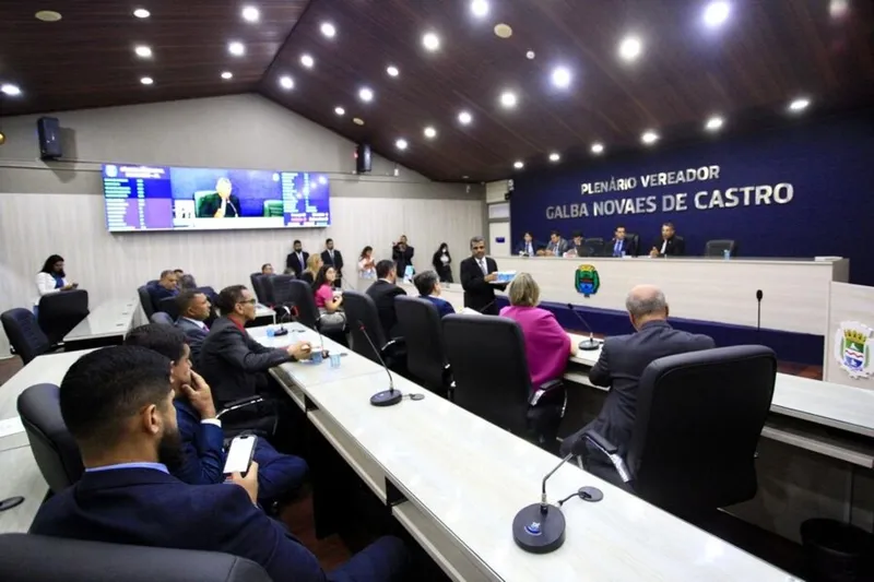 Imagem ilustrativa da imagem VETO A EMENDAS AO ORÇAMENTO TRAVA PAUTA DA CÂMARA DE MACEIÓ