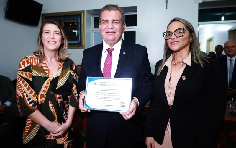 Imagem ilustrativa da imagem WASHINGTON LUIZ RECEBE TÍTULOS DE CIDADÃO HONORÁRIO EM 3 MUNICÍPIOS