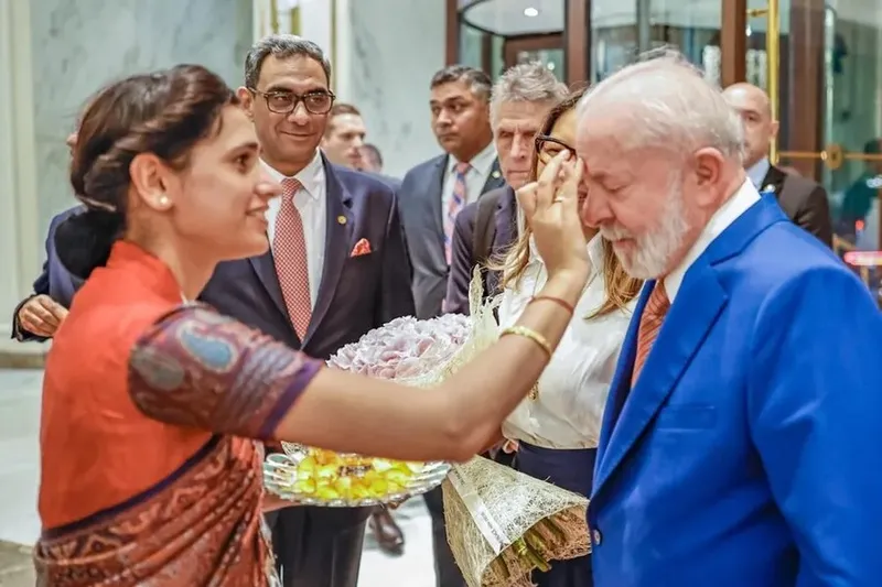 Imagem ilustrativa da imagem AGENDA DE LULA NA ÍNDIA TEM ENCONTRO COM MACRON, ERDOGAN E PRÍNCIPE