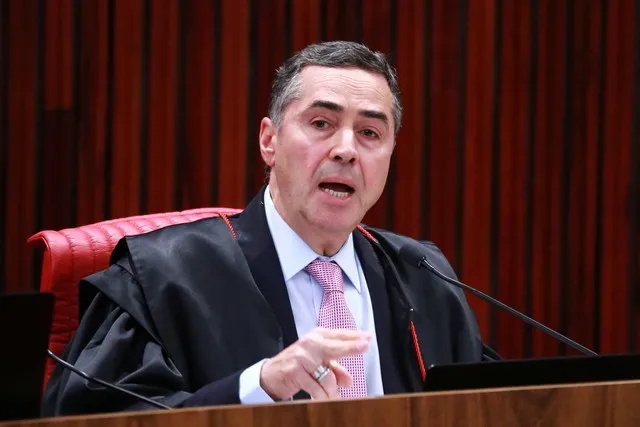 Imagem ilustrativa da imagem BARROSO SUSPENDE DEPOIMENTOS DE SERVIDORES DE AL NA CPI DO MST
