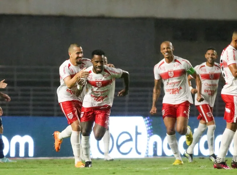 Guilherme Romão não poderá viajar com a delegação do CRB para o jogo contra o Londrina