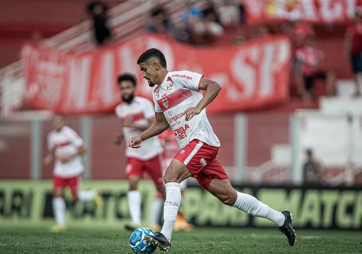 Zagueiro Ramon Menezes será a novidade do Galo no jogo contra o Mirassol, nesta quinta