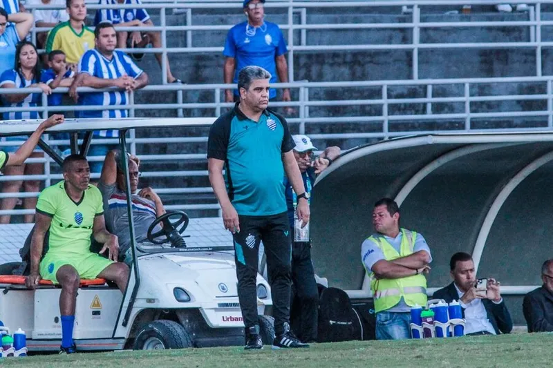 Com apenas duas vitórias em dez partidas, Cabo não conseguiu classificar o Azulão para a 2ª fase da Série C