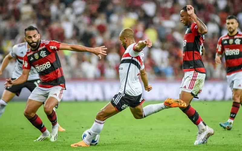 Fla e São Paulo irão medir forças no Maracanã, neste domingo (17); jogo de volta será dia 24