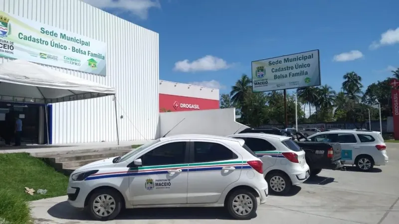 Imagem ilustrativa da imagem MACEIÓ: MAIS DE DOIS MIL MACEIOENSES DEIXARAM DE SACAR O BOLSA FAMÍLIA