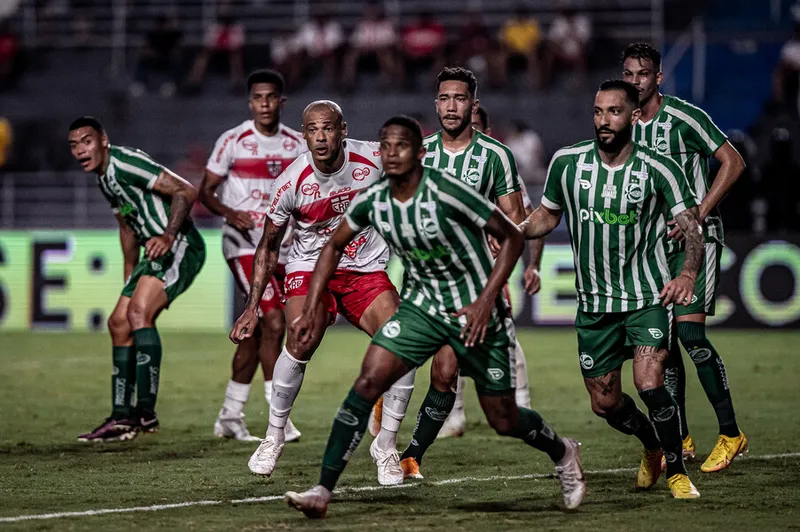 Longe de casa, Galo tenta descontar derrota para o Juventude no primeiro turno, por 2 a 1