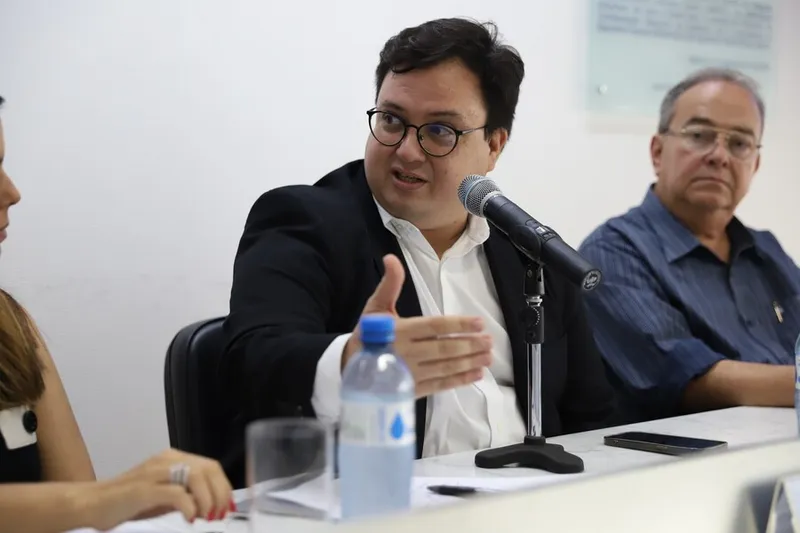 Imagem ilustrativa da imagem SECRETARIA DEFENDE MAIS FACILIDADE PARA CONTRIBUINTE