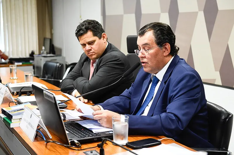 Imagem ilustrativa da imagem SENADO: RELATÓRIO DA REFORMA TRIBUTÁRIA É APRESENTADO NA CCJ
