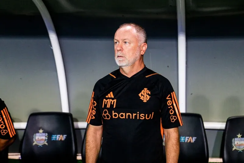 Mano Menezes está de volta ao Corinthians após uma longa passagem pelo Internacional