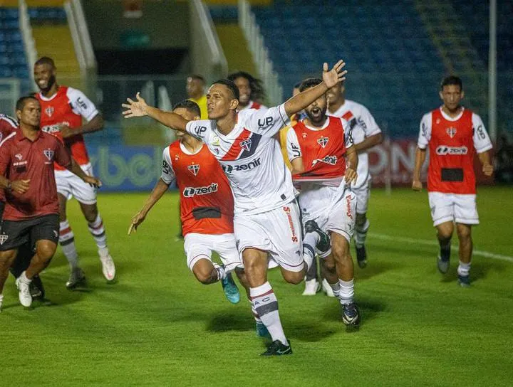 Pelo Ferroviário, Roni Lobo foi campeão da Série D 2023 e eliminou o próprio Alvinegro na Pré-Copa do Nordeste