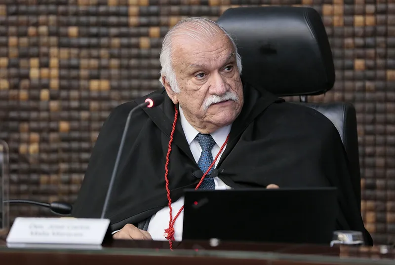 Imagem ilustrativa da imagem ‘DEIXO COMO LEGADO PARA O JUDICIÁRIO O QUE EU TINHA DE MELHOR’