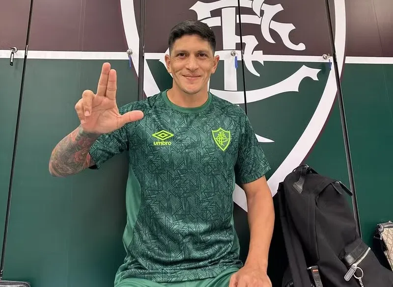 Como novo uniforme, elenco do Tricolor fez atividade e se prepara para encarar vencedor de Al-Ittihad x Al-Ahly