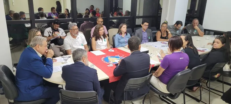 Articulação de órgãos públicos com movimentos sociais busca garantias sociais para população em situação de rua