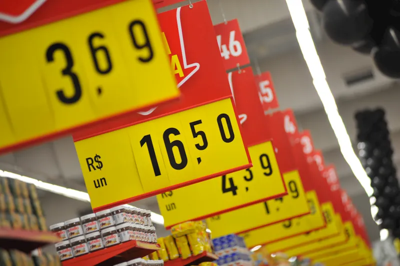 Imagem ilustrativa da imagem MERCADO REDUZ PREVISÃO DA INFLAÇÃO DE 4,59% PARA 4,55%