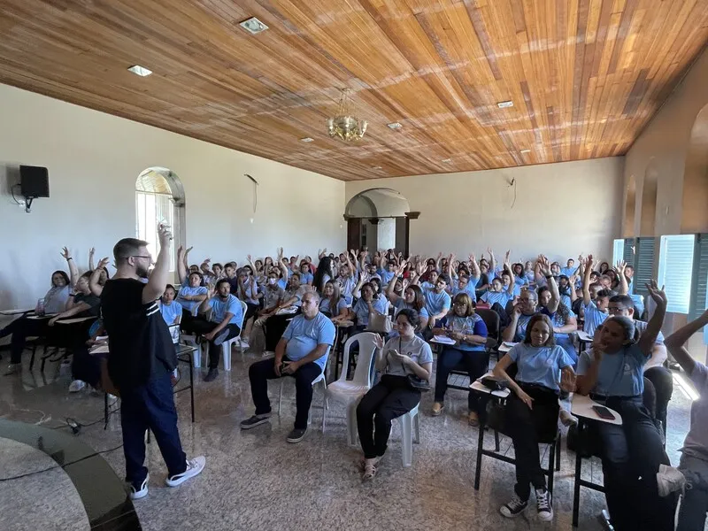 Em sua palestra, Fabiano Fachini abordou temas como a importância da comunicação digital para a Igreja Católica