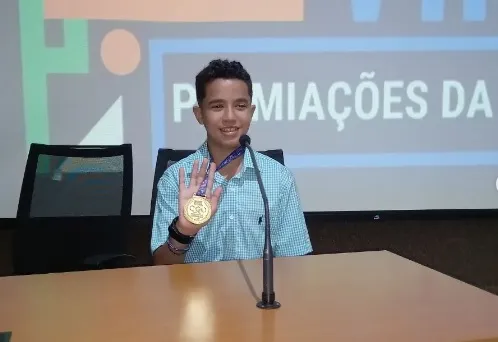 Imagem ilustrativa da imagem ESTUDANTE ALAGOANO É DESTAQUE NA OLIMPÍADA DE MATEMÁTICA