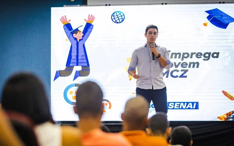 O programa da Prefeitura de Maceió é destinado a pessoas a partir de 14 anos, consideradas de baixa renda