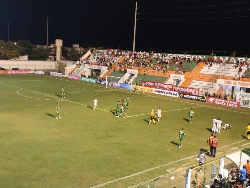 Em ritmo lento, Hulk e Alvirrubro não conseguiram furar as defesas e seguem sem vencer no Campeonato Estadual
