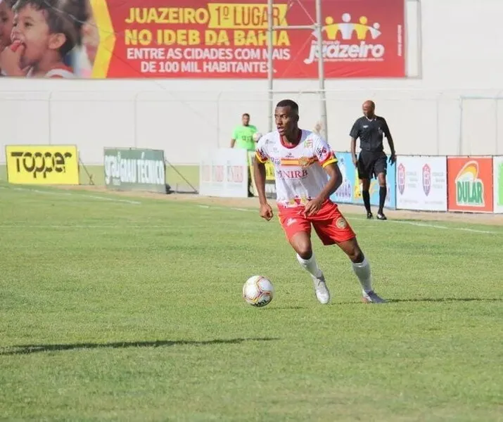 Digão tem passagens por clubes como Americano, Juazeirense e Duque de Caxias, onde foi campeão