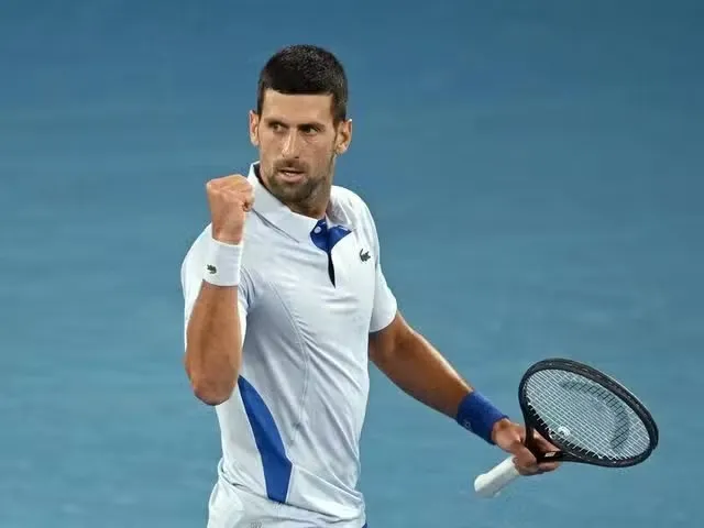 Djokovic venceu o americano Taylor Fritz, por três sets a um, e se classificou para a próxima etapa do Australian Open