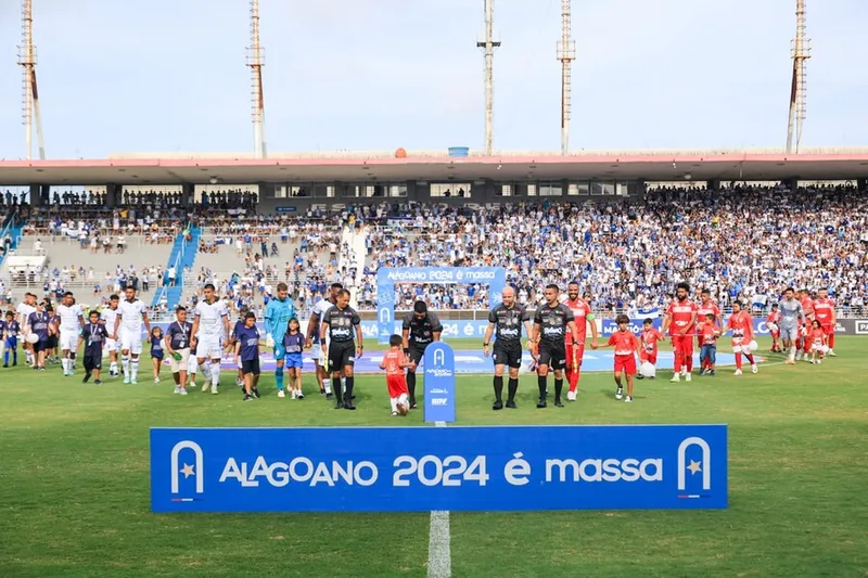 Após o jogo no Rei Pelé, o clima de animosidade entre os torcedores das duas equipes se espalhou pelas ruas de Maceió