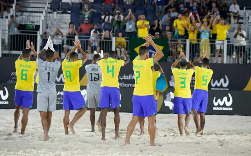 Brasil é o maior campeão da Copa do Mundo de Futebol de Areia, com cinco títulos conquistados até o momento, e vai em busca de mais um