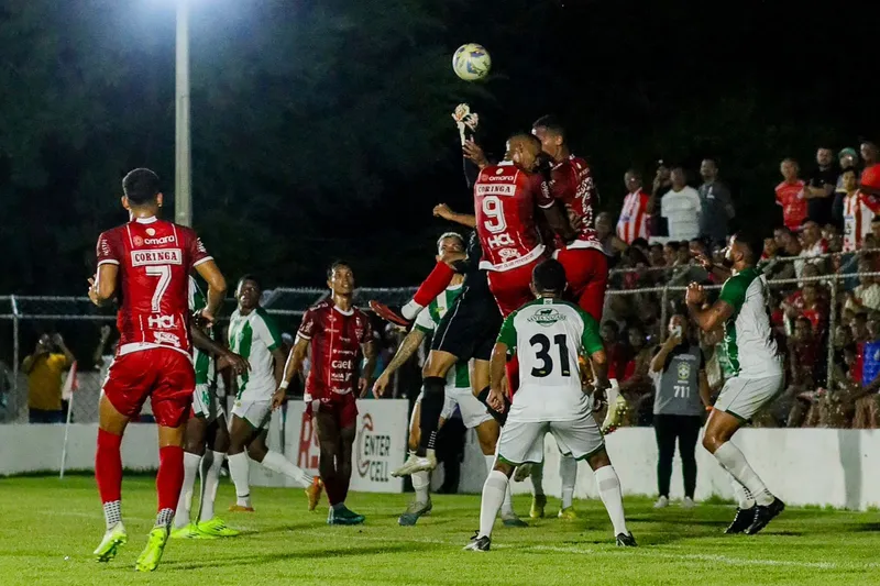 Jogo foi pouco movimentado no Estádio Alfredo Leahy, mas suficiente para equipes seguirem no G2