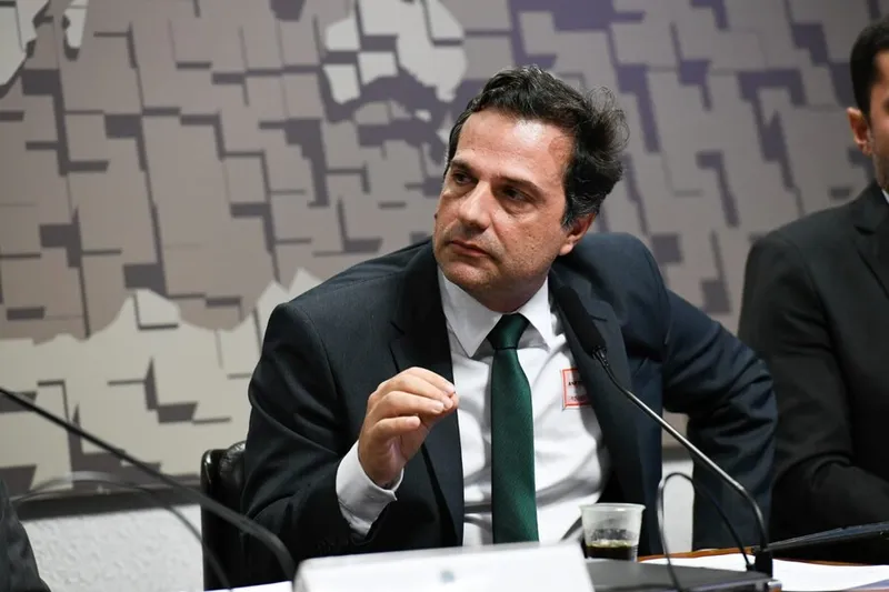 Defensor público Ricardo Melro, que acompanha os moradores dos bairros afetados, vai participar da audiência de hoje da Corte de Roterdã