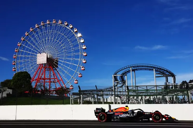 Max Verstappen no circuito de Suzuka, para o GP do Japão
