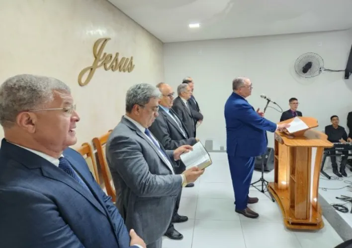 Pastor-presidente José Orisvaldo Nunes durante sua fala na inauguração do novo templo da AD em Ipiranga (Igreja Nova)