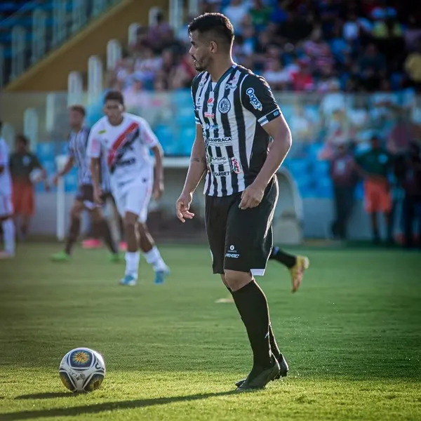 Zagueiro Rômulo está livre no mercado para fechar com outro clube