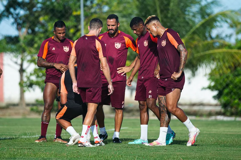 Galo entra em ritmo de preparação para encarar o Amazonas, time que estreia na Série B do Brasileirão nesta temporada e vem de derrota para o Sport