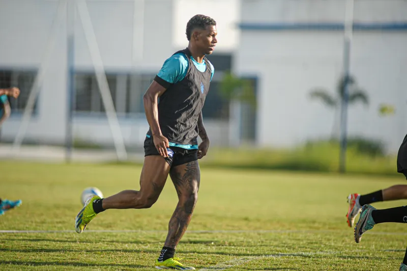Vitor Leque ganha oportunidade de defender as cores do Azulão